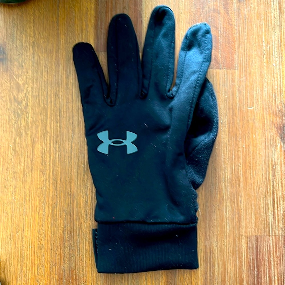 Left only: Under Armour touch screen glove